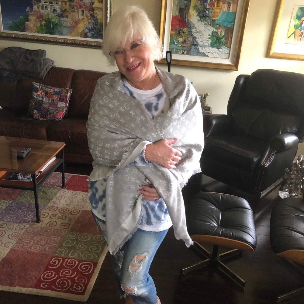 Meet your Posher, Faye